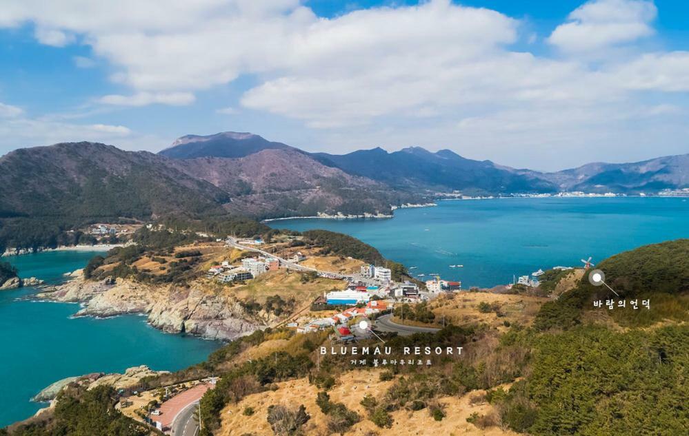 Windy Hill Resort Geoje Exterior photo